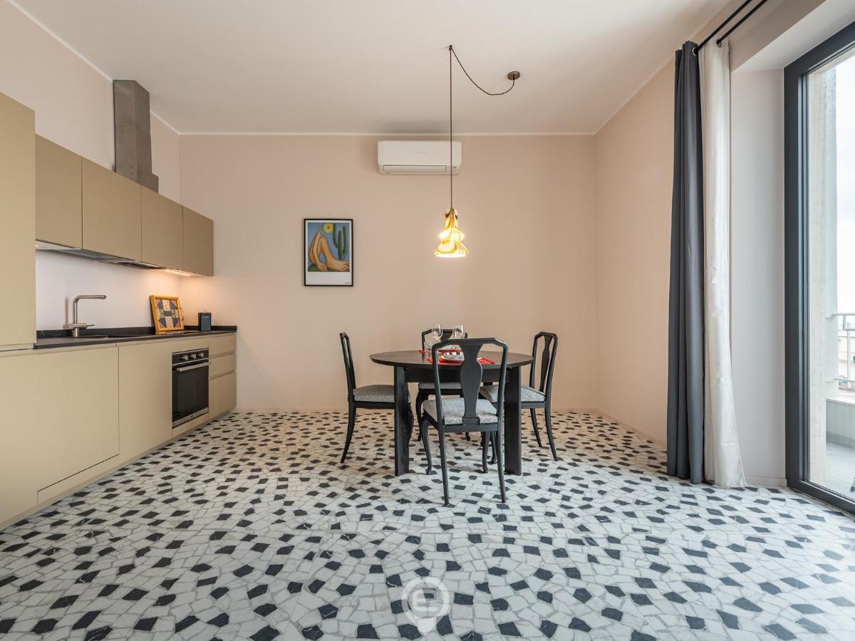 קליארי Harbor View Apartment מראה חיצוני תמונה